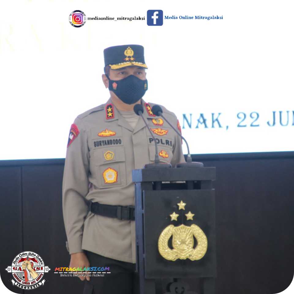 Polda Kalbar Gelar Tradisi Upacara Pencucian Pataka Jelang Hari Bhayangkara ke 76